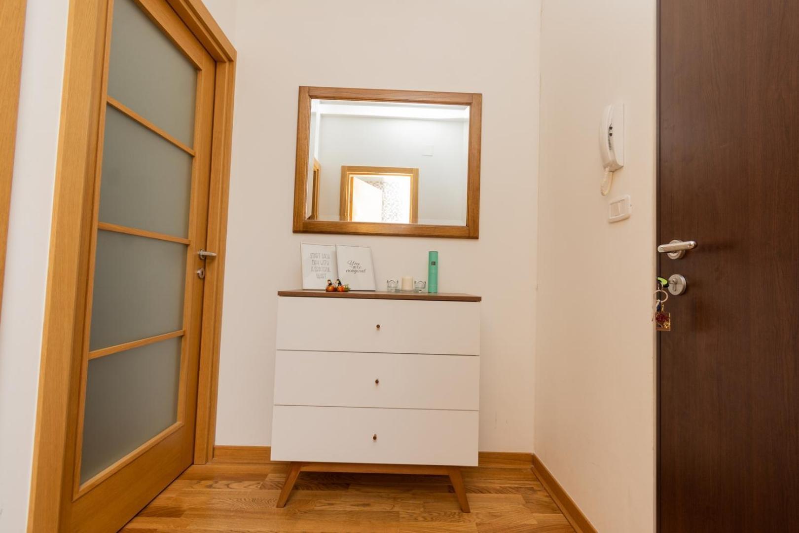 Lux City Apartment With Parking Podgorica Bagian luar foto